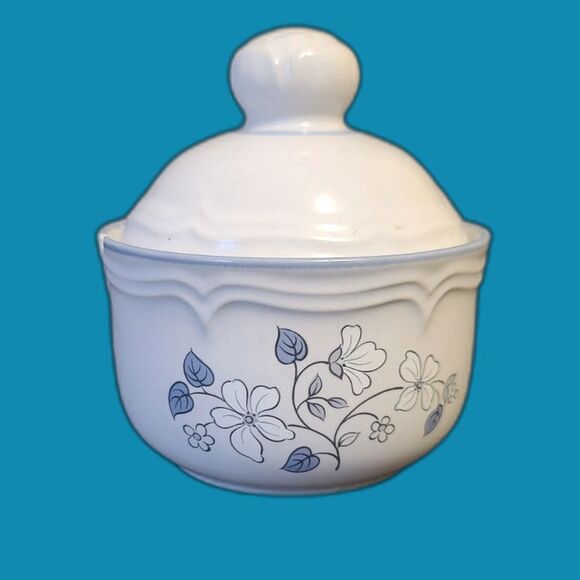 Vintage Covington Stoneware Avondale Covered Sugar Bowl - Picture 1 of 10